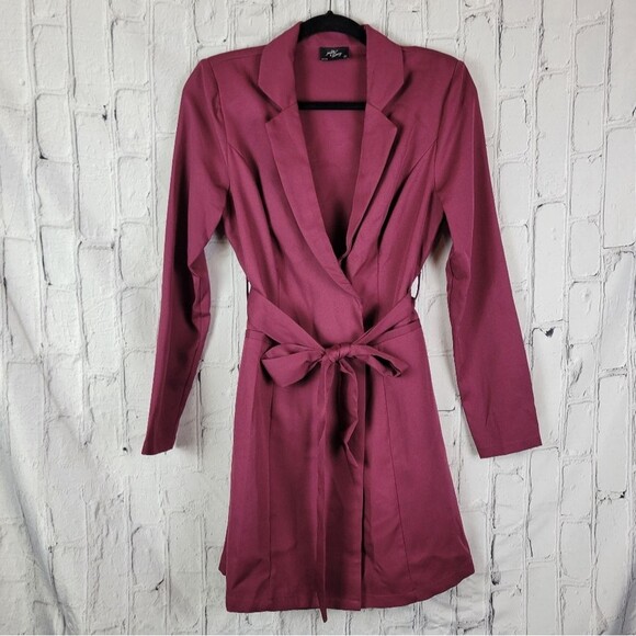 Milk & Honey burgundy red long sleeve belted wrap short blazer dress - Picture 2 of 10